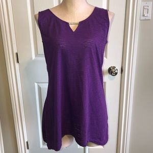 3/$20 Northern Reflections sleeveless top